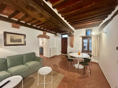 Foto Appartamento a Castelnuovo Berardenga Centro di 89 m² con 4 locali