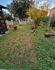 Foto Appartamento a Luni Ortonovo di 80 m² con 4 locali in vendita