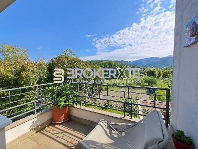 Foto Appartamento a Luni Marina di Carrara di 65 m² con 3 locali in vendita