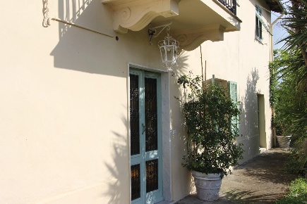 Foto Casa indipendente a Vezzano Ligure Centro di 120 m² con 7 locali