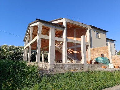 Foto Appartamento a Luni Ortonovo di 110 m² con 5 locali in vendita