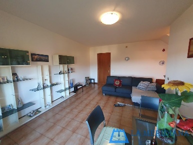 Foto Appartamento a Lamporecchio Centro di 90 m² con 6 locali in vendita