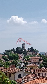 Foto Villa bifamiliare a Vicopisano Centro di 200 m² con 6 locali
