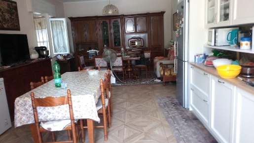 Foto Villa unifamiliare a Vicopisano Centro di 300 m² con 10 locali