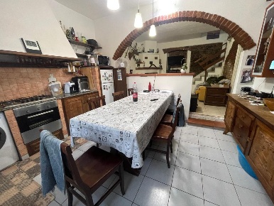 Foto Villa bifamiliare a Luni Casano Dogana Isola di 90 m² con 4 locali