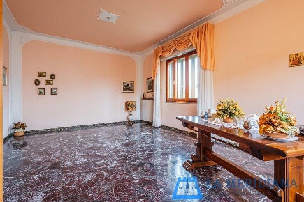 Foto Appartamento a Lamporecchio Centro di 145 m² con 5 locali in vendita