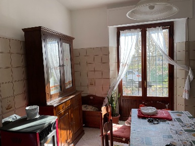 Foto Appartamento a Monteroni d'Arbia Centro di 96 m² con 5 locali