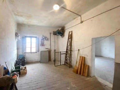 Foto Casa indipendente a Vicopisano Uliveto Terme di 235 m² con 12 locali