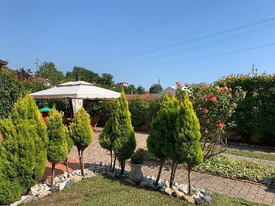 Foto Villa unifamiliare a Castelnuovo Magra Colombiera Molicciara di 250 m²