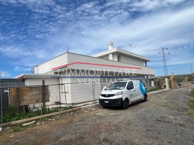 Foto Villa unifamiliare a Forte dei Marmi Centro di 190 m² con 6 locali
