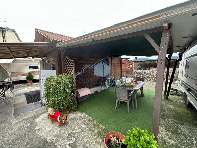 Foto Casa indipendente a Castelnuovo Magra Centro di 20 m² con 1 locali