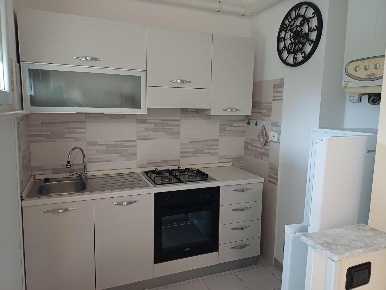Foto Appartamento a Luni Luni Mare di 80 m² con 4 locali in vendita