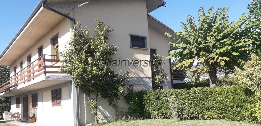Foto Casa indipendente a Forte dei Marmi Vittoria Apuana di 179 m²