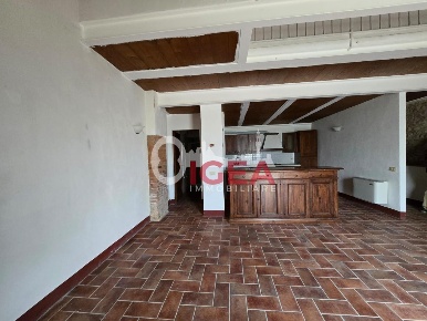 Foto Appartamento a Monteroni d'Arbia Centro di 109 m² con 4 locali