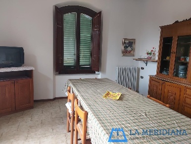 Foto Appartamento a Lamporecchio Centro di 120 m² con 5 locali in vendita