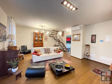 Foto Villa bifamiliare a Capraia e Limite in vendita