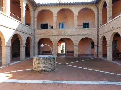 Foto Appartamento a Monteroni d'Arbia Radi di 103 m² con 6 locali