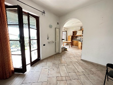 Foto Appartamento a Luni Casano Dogana Isola di 130 m² con 5 locali