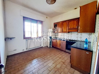 Foto Appartamento a Lamporecchio Centro di 90 m² con 4 locali in vendita