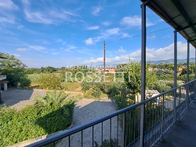 Foto Appartamento a Lamporecchio Centro di 90 m² con 4 locali in vendita
