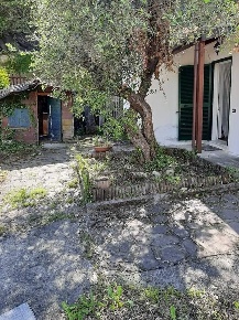 Foto Casa indipendente a Vezzano Ligure Centro di 70 m² con 3 locali