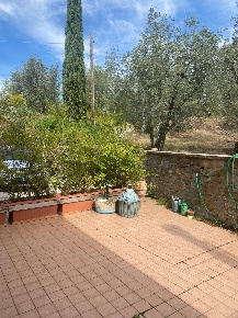 Foto Casa indipendente a Lamporecchio di 150 m² con 7 locali in vendita