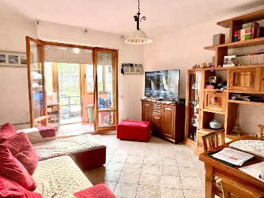 Foto Appartamento a Monteroni d'Arbia Centro di 94 m² con 6 locali