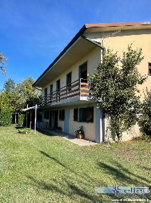 Foto Villa unifamiliare a Forte dei Marmi Vittoria Apuana di 120 m²