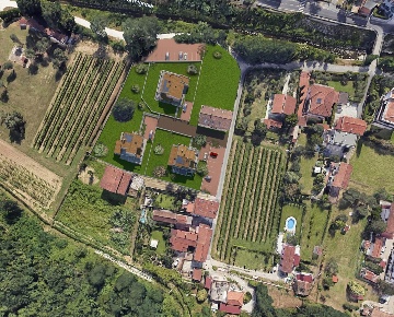Foto Villa bifamiliare a Luni Casano Dogana Isola di 125 m² con 4 locali