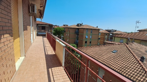Foto Appartamento a Forlì Parco Urbano - Piscina di 120 m² con 4 locali