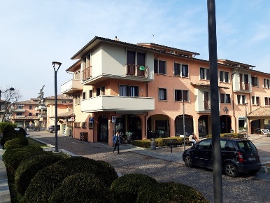 Foto Appartamento a Albinea Centro di 130 m² con 7 locali in vendita