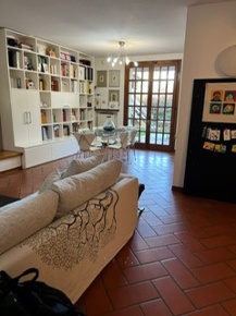 Foto Villa a schiera a Albinea Centro di 300 m² con 13 locali in vendita