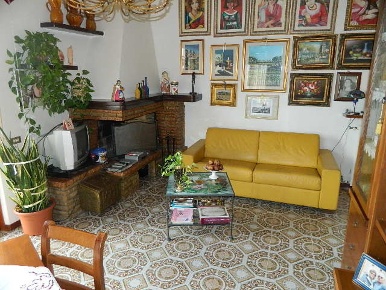 Foto Appartamento a Castelnuovo Magra Colombiera Molicciara di 100 m²