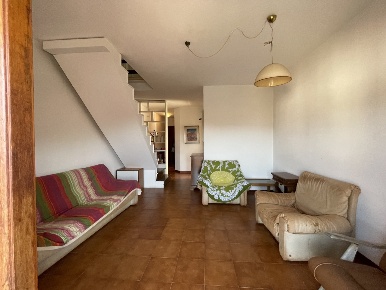 Foto Appartamento a Luni di 120 m² con 5 locali in vendita