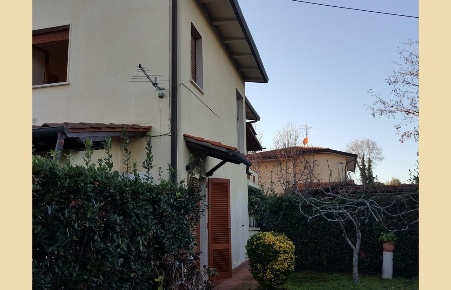 Foto Appartamento a Forte dei Marmi in vendita