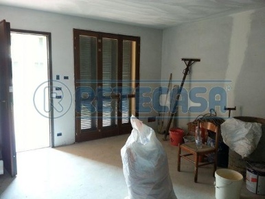 Foto Villa a schiera in Via del Monte, Bientina Centro di 145 m² in vendita