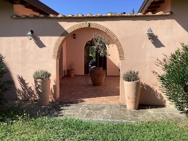 Foto Villa unifamiliare a Fivizzano di 230 m² con 7 locali in vendita