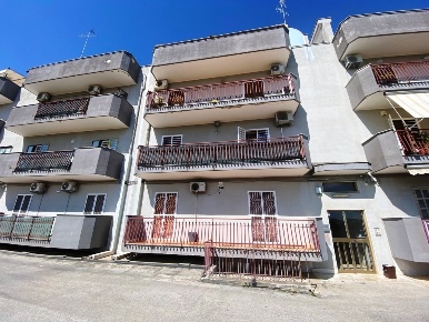 Foto Appartamento in Via Salvo D'Acquisto 11, Triggiano di 107 m²