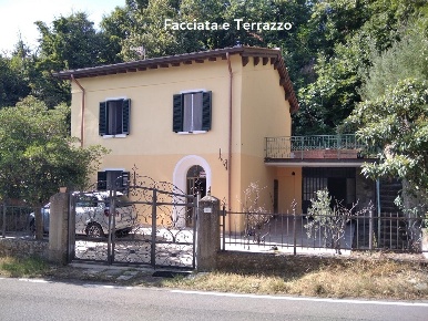 Foto Villa singola in Via Del seminario 17, Roccastrada di 174 m²