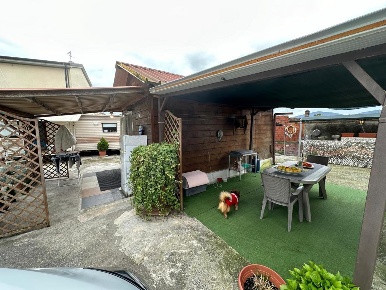 Foto Villa a schiera in Via Borgolo, Castelnuovo Magra di 20 m² in vendita