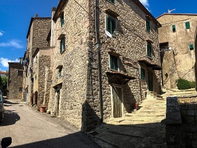 Foto Appartamento in Via della Pila, Roccastrada di 56 m² con 4 locali