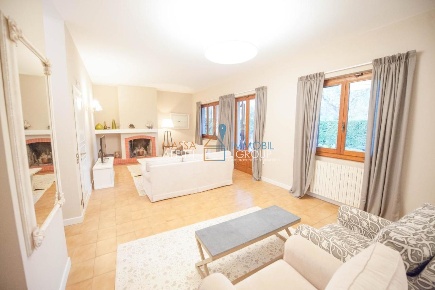 Foto Villa unifamiliare in Via Donatello 18B, Forte dei Marmi di 410 m²