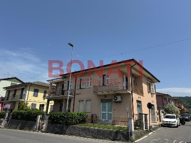 Foto Appartamento in Via Amerigo Vespucci 5, Bolano Ceparana Carpena