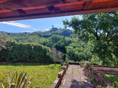 Foto Villa unifamiliare in Via Aglione 3, Castelnuovo Magra di 450 m²
