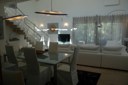 Foto Villa unifamiliare a Forte dei Marmi Centro di 265 m² in vendita