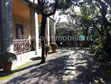 Foto Villa unifamiliare in Viale Italico 10A, Forte dei Marmi Centro