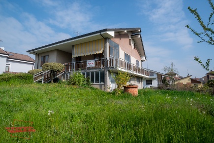 Foto Villa unifamiliare in via rossini 5, San Damiano d'Asti in vendita