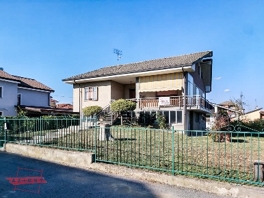 Foto Villa unifamiliare in via rossini 5, San Damiano d'Asti Centro