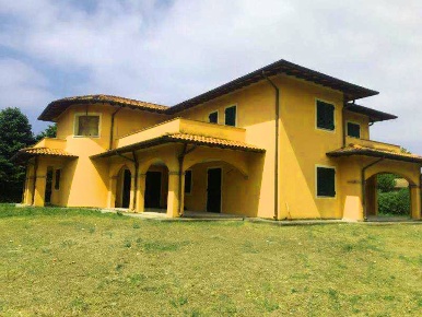 Foto Villa unifamiliare a Forte dei Marmi Vittoria Apuana di 350 m²