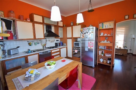 Foto Appartamento a Vezzano Ligure di 80 m² con 4 locali in vendita